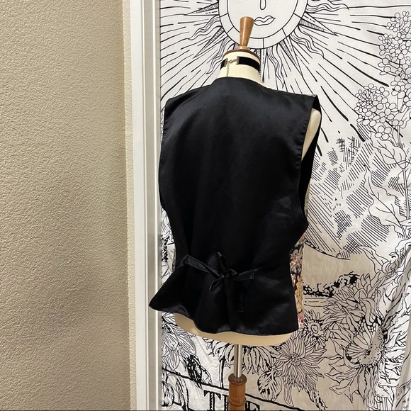 🌈 Beautiful Vintage floral vest - Picture 8 of 12